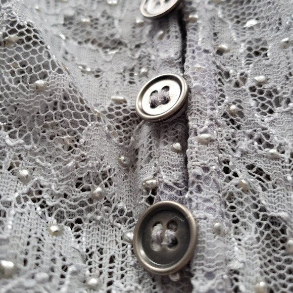 Button up lace tank - Picture 5 of 8